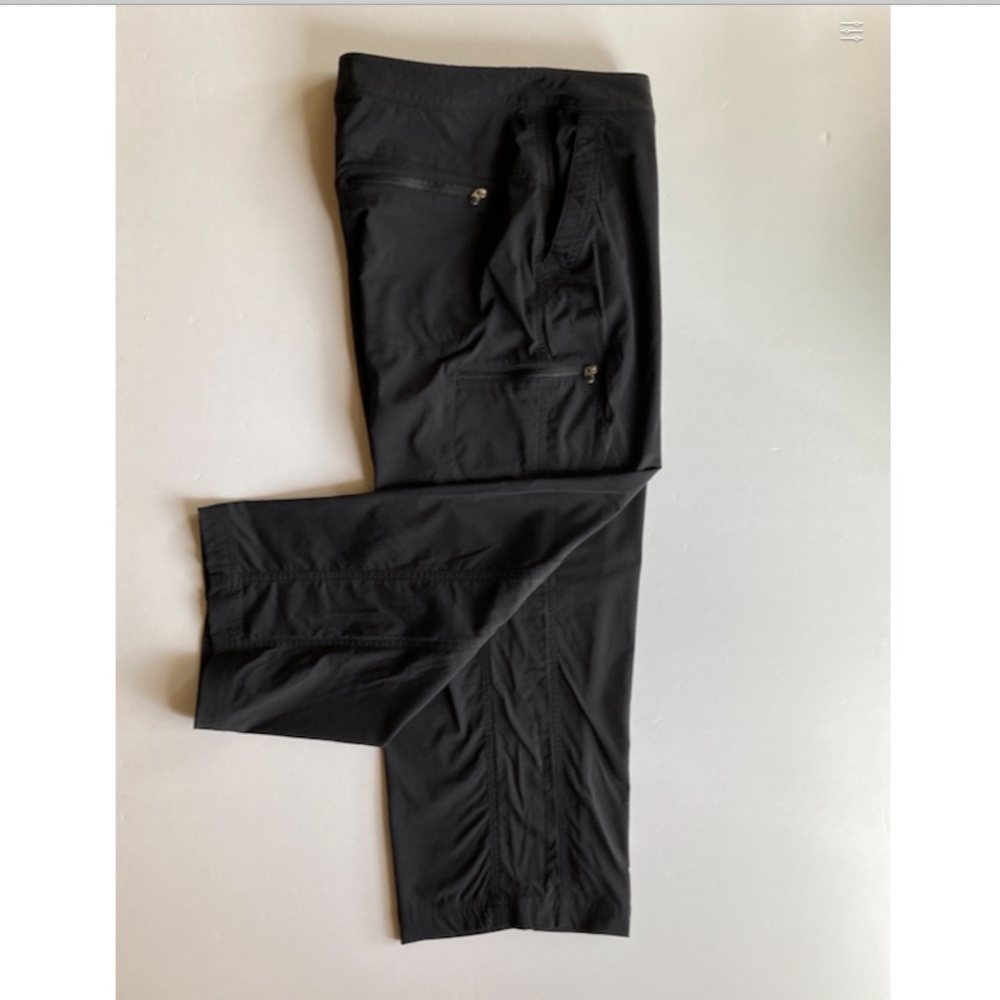 L.L. Bean Comfort Trail Crop Pants Black Reg 10 Zip Pockets Stretch Woven - Picture 4 of 14
